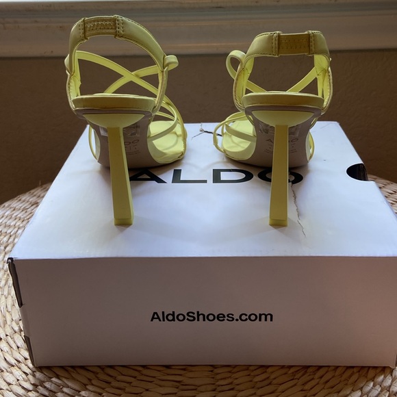 NIB - Aldo Amilia Heel - Yellow - Picture 7 of 13